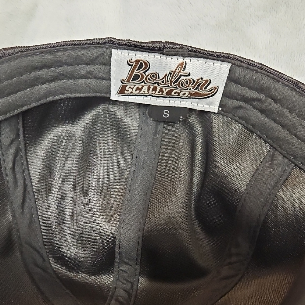 Black Newsboy Cap - Picture 2 of 3